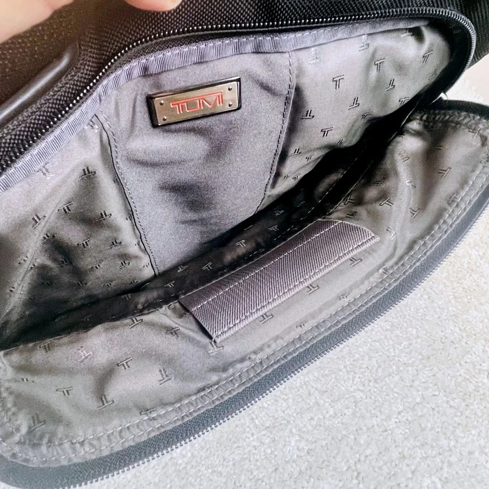 Tumi Alpha Ballistic‎ Nylon Laptop Briefcase Black Leather Handles Monogram